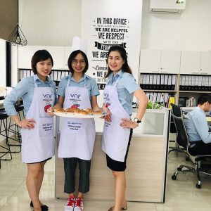 May tạp dề công ty cổ phần Việt Nam Food (VNF) 04