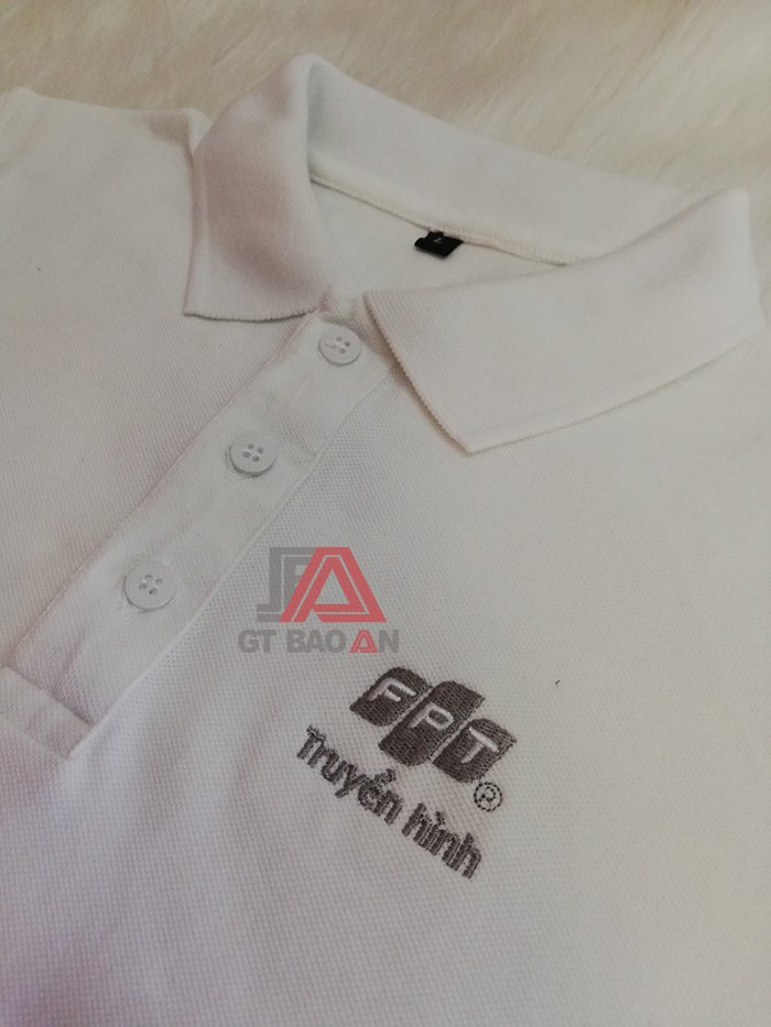 May áo thun đồng phục công ty FPT màu trắng
