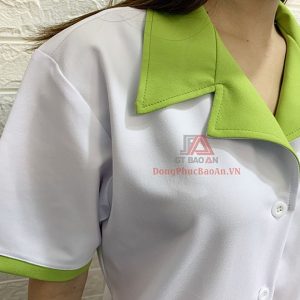 Mẫu Áo Blouse Dược Sĩ Cao Cấp Màu Trắng Phối Xanh Cốm Nutricenter