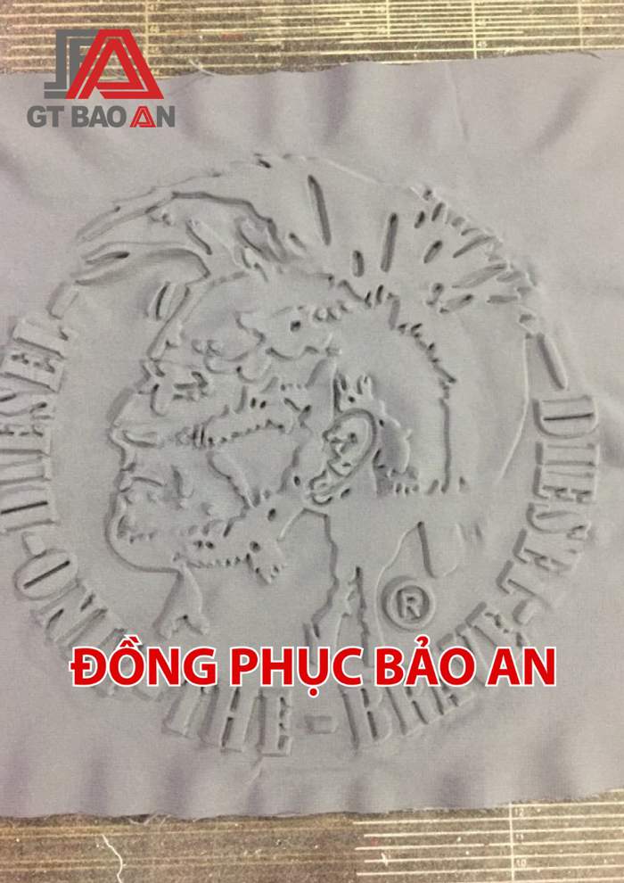 In Dập Nổi Logo Trên Áo Thun Chất Lượng TPHCM-Bình Dương-Đồng Nai