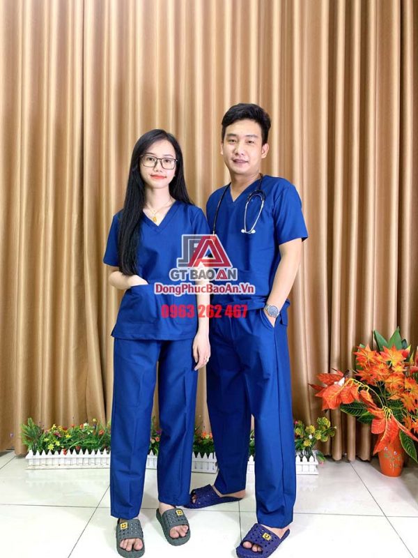 [May Sẵn] Bộ Scrubs bác sĩ, kỹ thuật viên phòng mổ màu xanh đoàn - Bộ quần áo Blouse nam nữ cổ tim vải Kate Ford SG