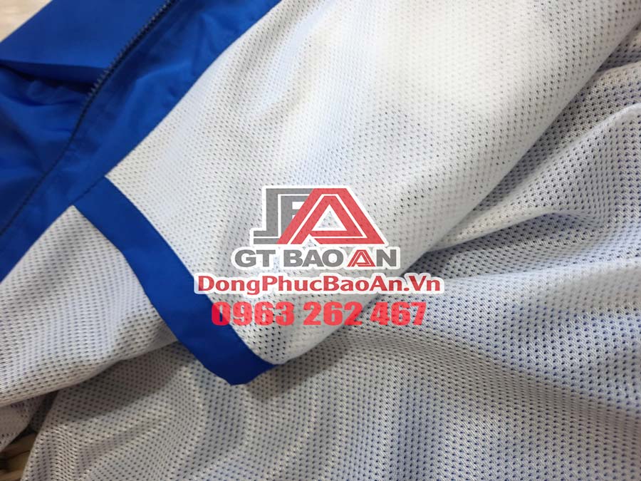 Xưởng may áo khoác gió đồng phục theo yêu cầu tại TPHCM, giá cạnh tranh nhất thị trường