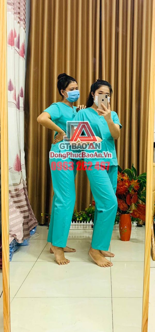 Bộ Scrubs Y khoa, Đồng phục y tế bệnh viện, Quần áo Blouse cổ tim màu Xanh Ngọc – Hàng cao cấp Cotton Hàn Quốc