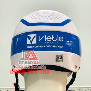 Nón có đầy đủ tem CR và nhãn mác theo yêu cầu, đạt chuẩn chất lượng Các lỗ thoát khí được bố trí khoa học, tạo sự lưu thông không khí, mang lại cảm giác thoải mái, thoáng mát khi đội Đặc biệt, các bộ phận như vỏ mũ, chân mũ, dây và khóa mũ đều có thể thay thế, tạo sự thuận tiện cho người sử dụng.