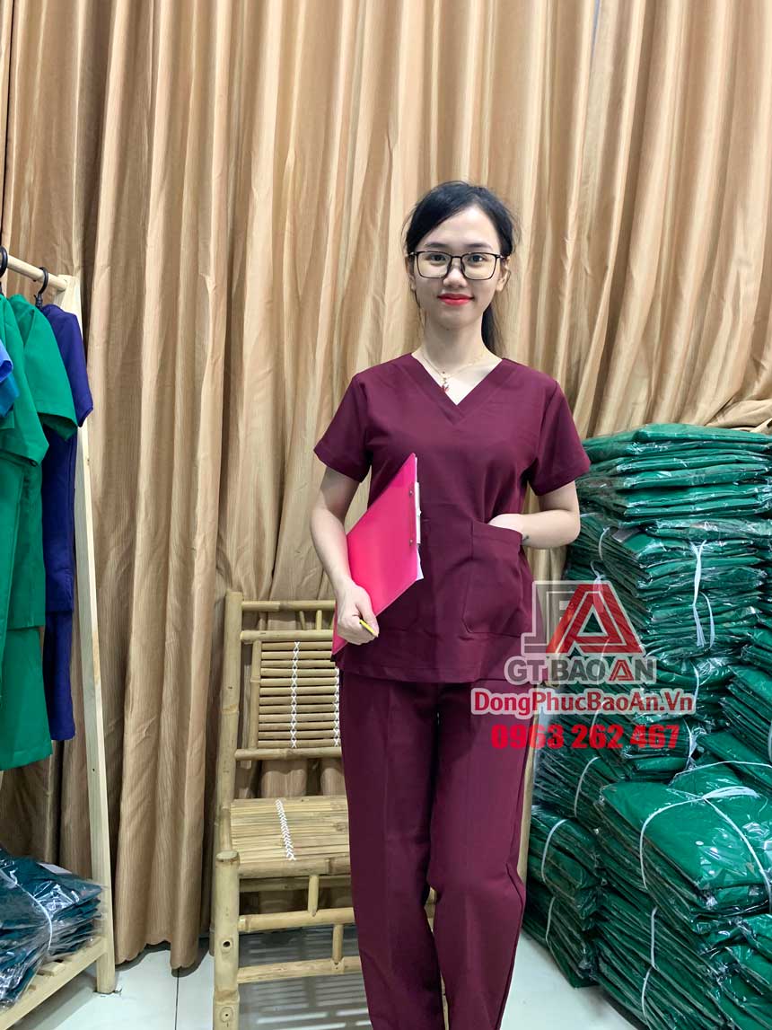 Bộ Scrubs bác sĩ, Quần áo đồng phục y tá điều dưỡng cổ tim màu Đỏ Đô cao cấp - vải cotton thun Hàn Quốc