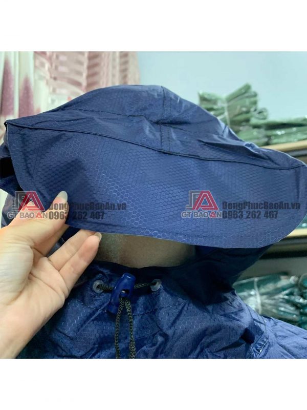 May áo mưa cánh dơi quà tặng của công ty thủy hải sản Mai Định SEAFOOD