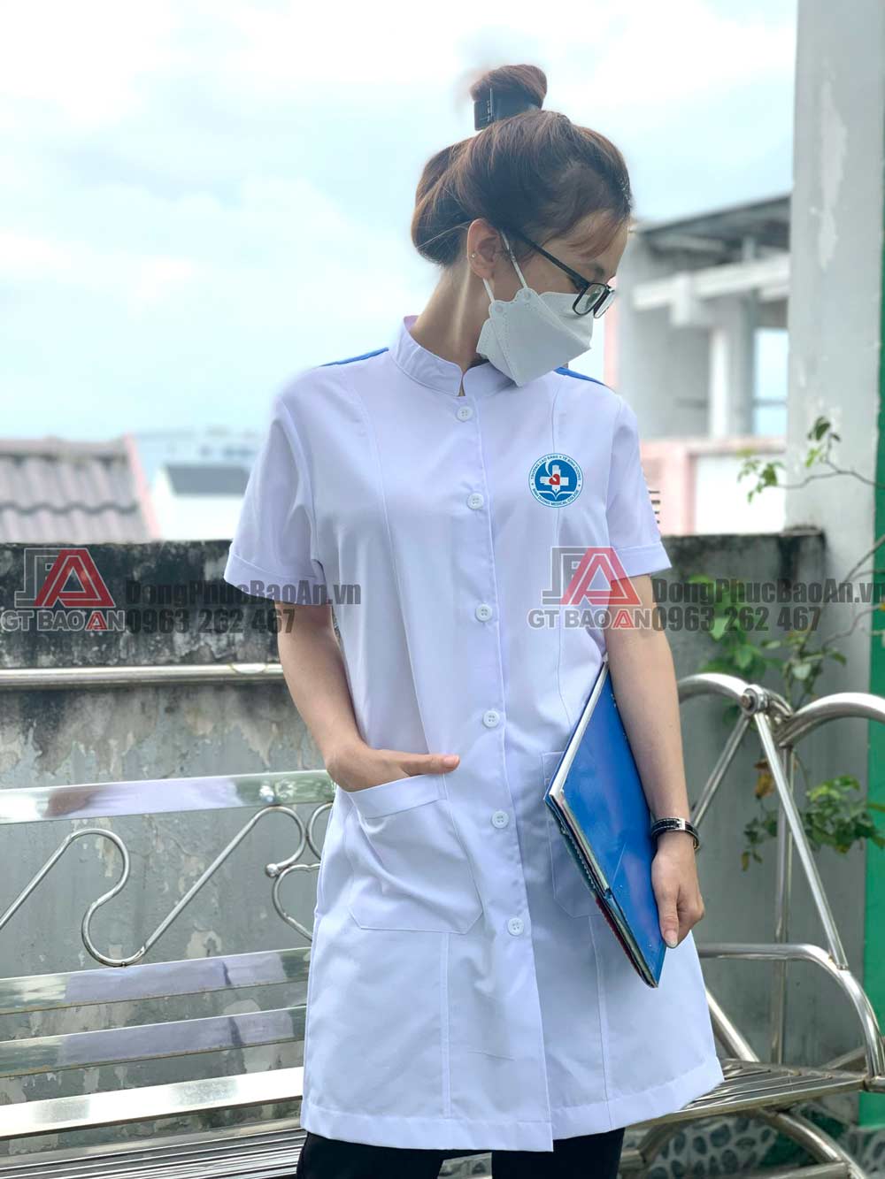 Tổng hợp các mẫu áo blouse trắng sinh viên khoa y mới nhất, áo blouse vải tốt giá tốt TPHCM 