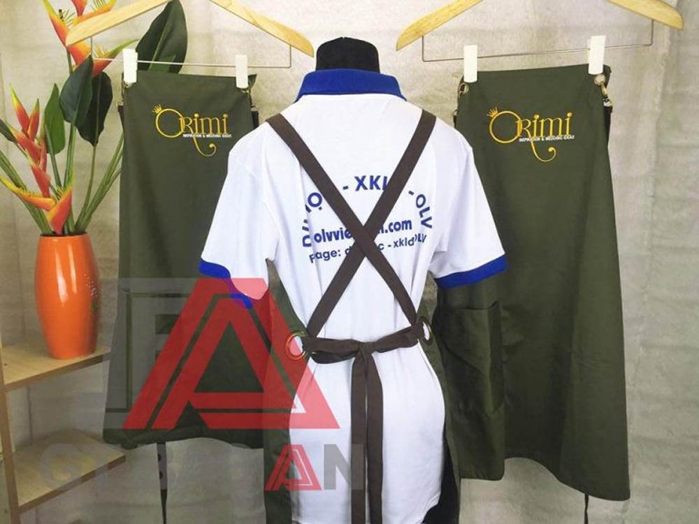 Nhận may in logo đồng phục tạp dề dài đeo vai dây chữ X giá tốt TPHCM