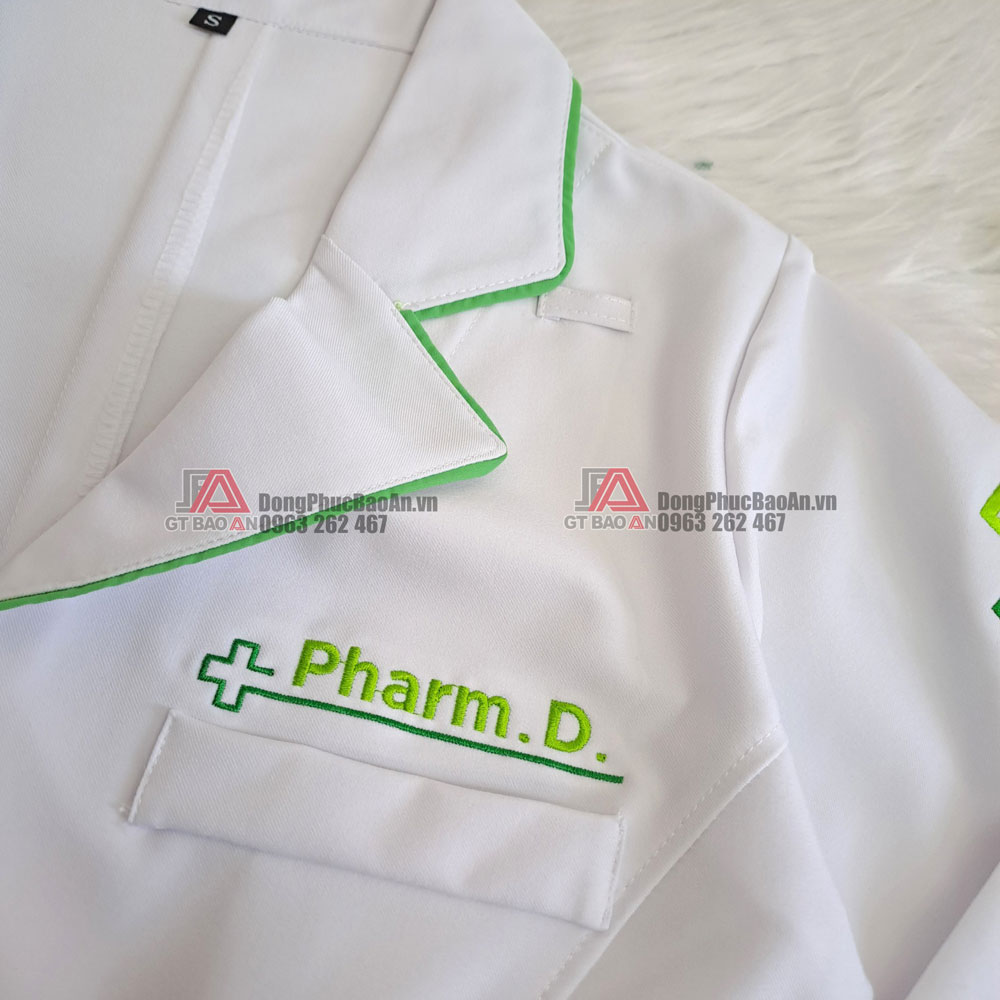 Nhận in thêu áo blouse bác sĩ, y tá theo yêu cầu nhanh rẻ TPHCM quận Bình Tân