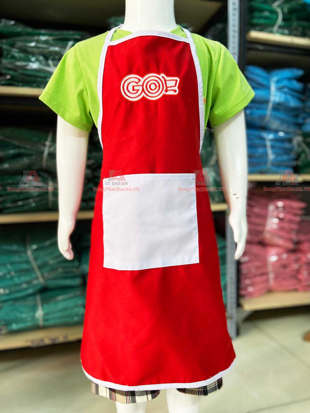 Nhận in thêu logo tạp dề cho bé mầm non theo yêu cầu giá rẻ TPHCM quận Bình Tân
