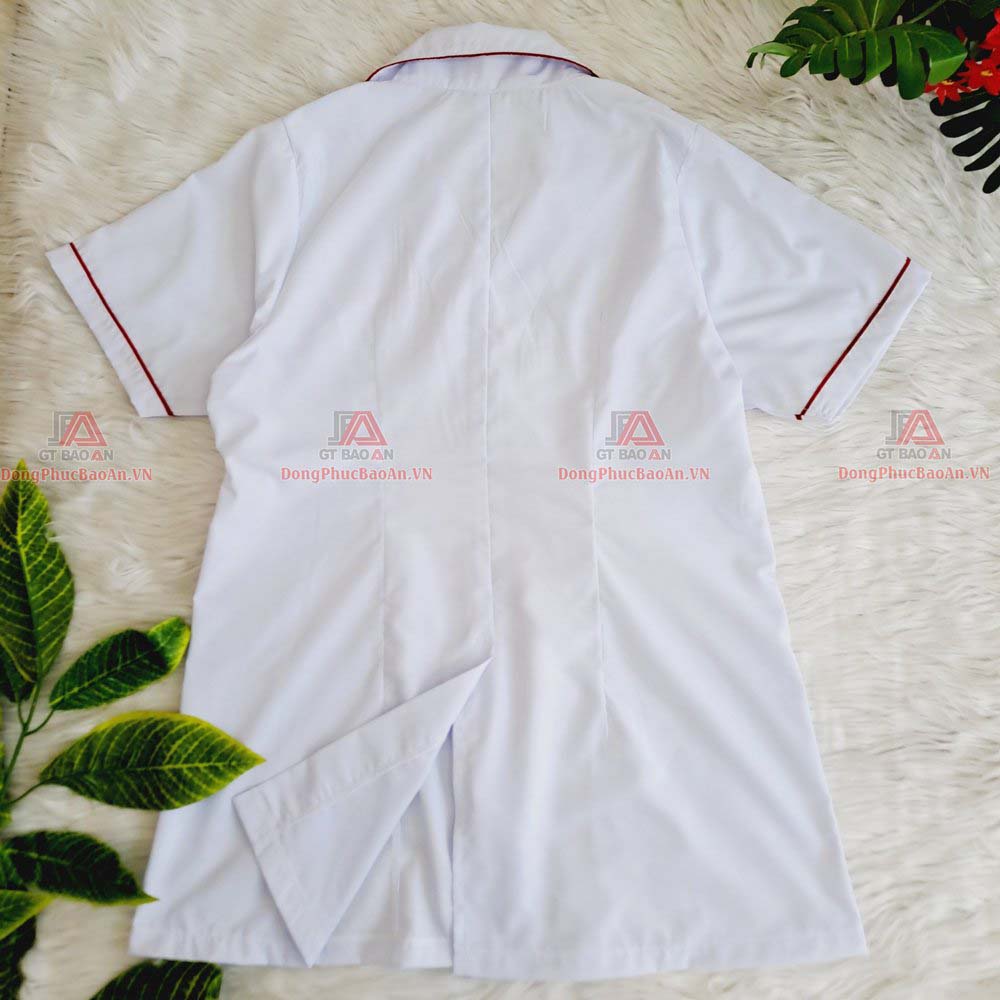 May áo blouse trắng tay ngắn, đồng phục y tế sỉ và lẻ giá rẻ TPHCM - UNI Dầu gội thảo dược