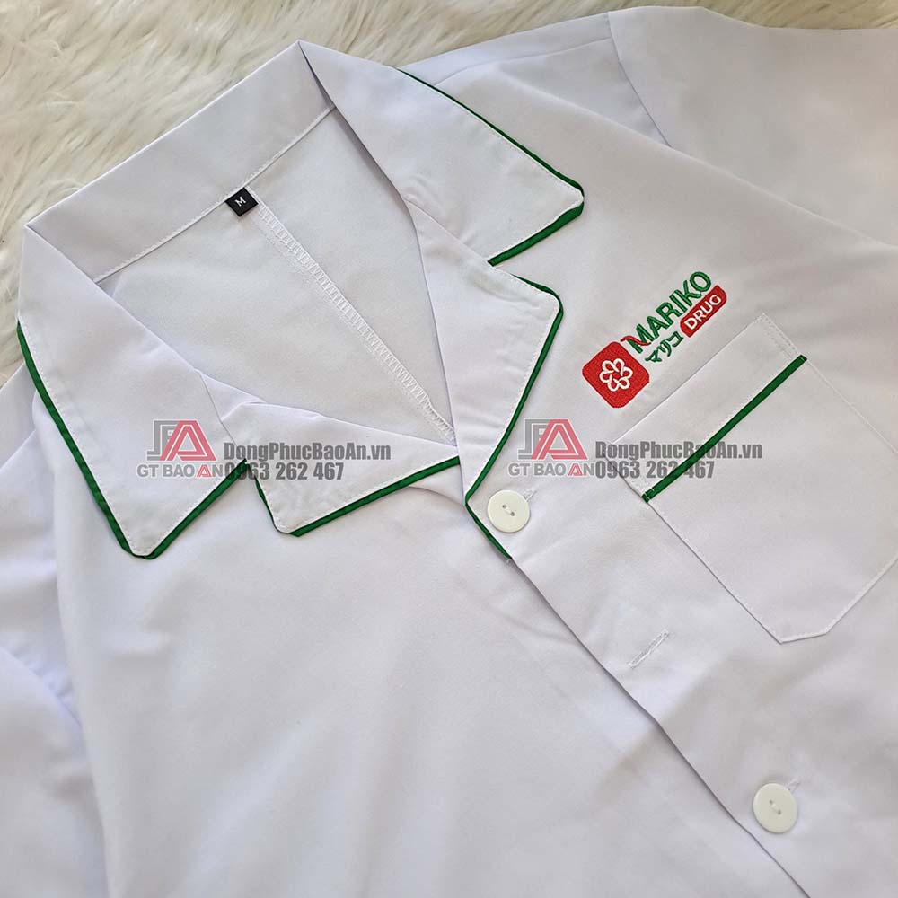 Mẫu áo blouse trắng dược sĩ, y tá, nhà thuốc tay ngắn, form đẹp giá rẻ TPHCM - Nhà thuốc Mariko