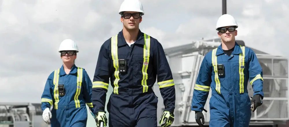 Tại sao đồ bảo hộ lao động lại quan trọng đối với người lao động?