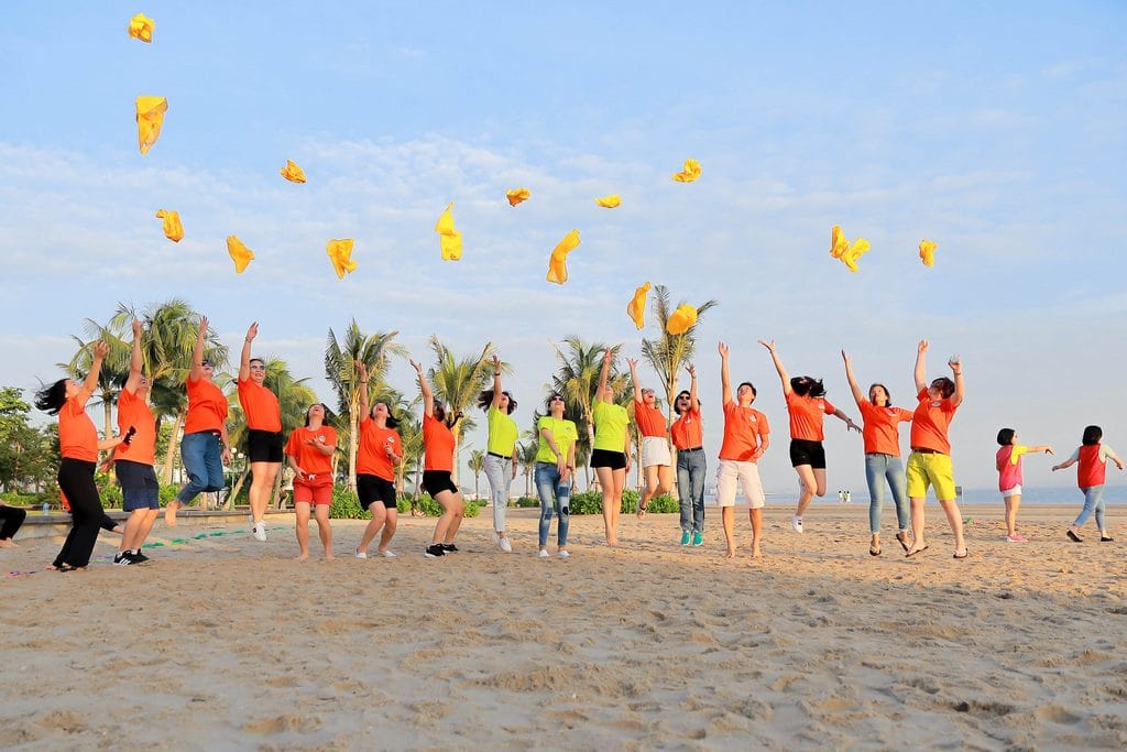 Đặt mua áo team building cần lưu ý điều gì?