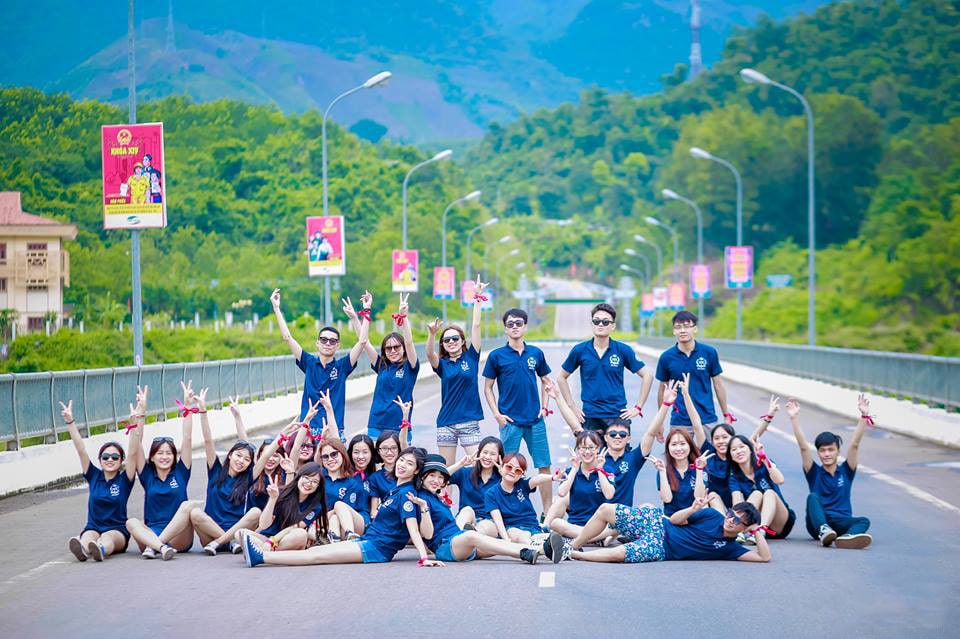 Những mẫu áo lớp đẹp được các bạn học sinh ưa chuộng năm 2024