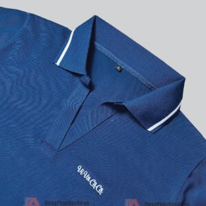 Logo công ty thêu tỉ mỉ và chắc chắn