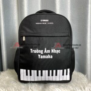 Mặt trước của balo đồng phục trường Âm Nhạc Yamaha