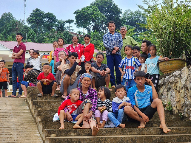 Người dân vùng lũ huyện Bắc Yên