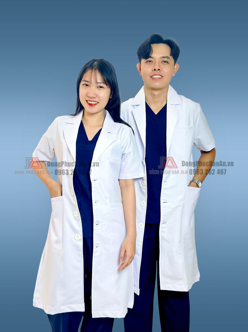 áo bác sĩ ngắn tay cổ vest