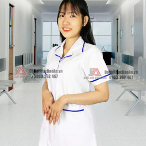 Áo blouse dành cho dược sĩ nữ