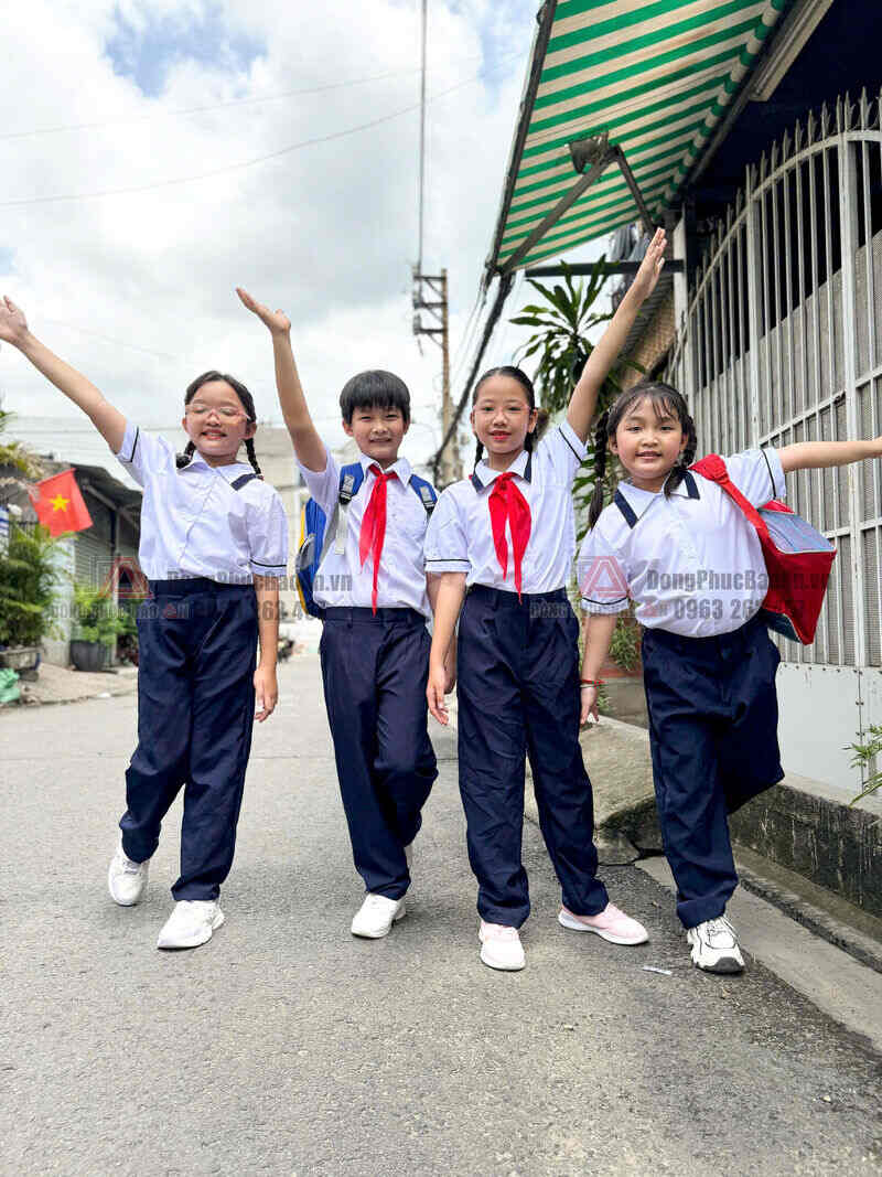 chuyên đồng phục học sinh giá tận xưởng