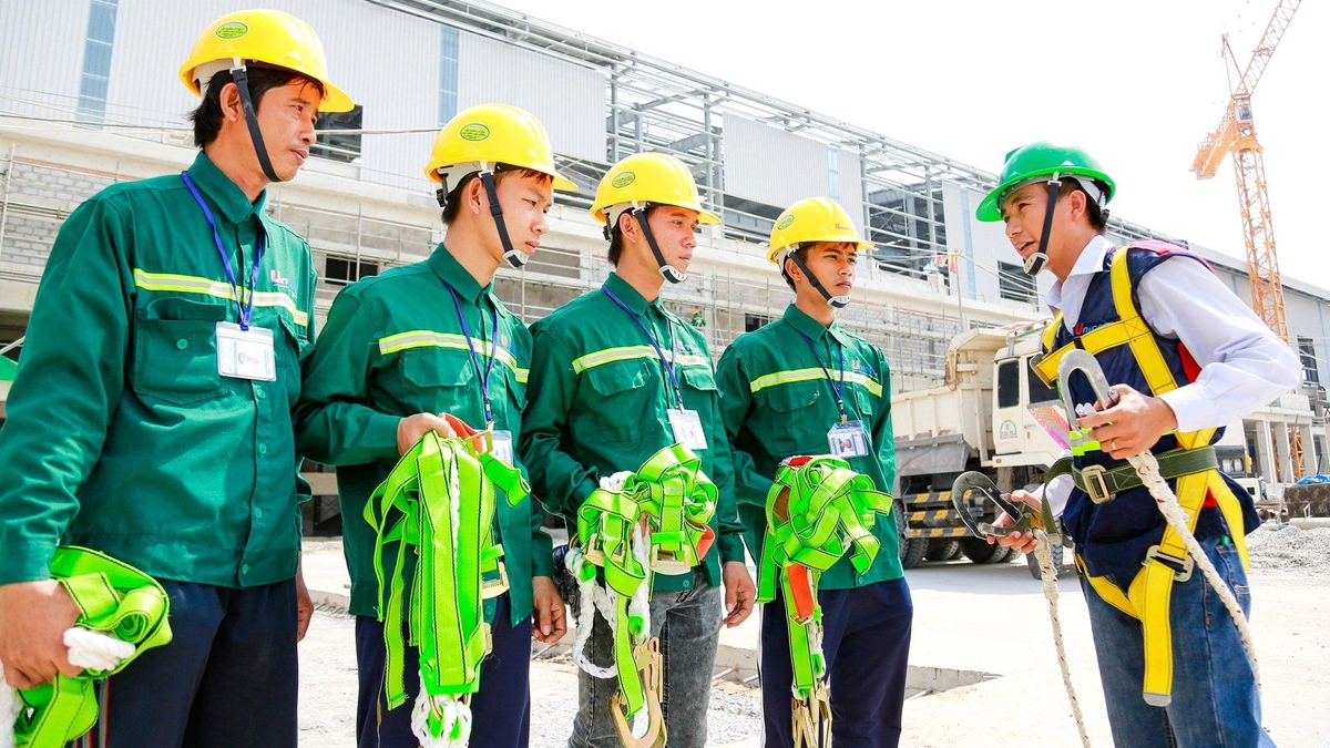 công dụng đồng phục bảo hộ lao động