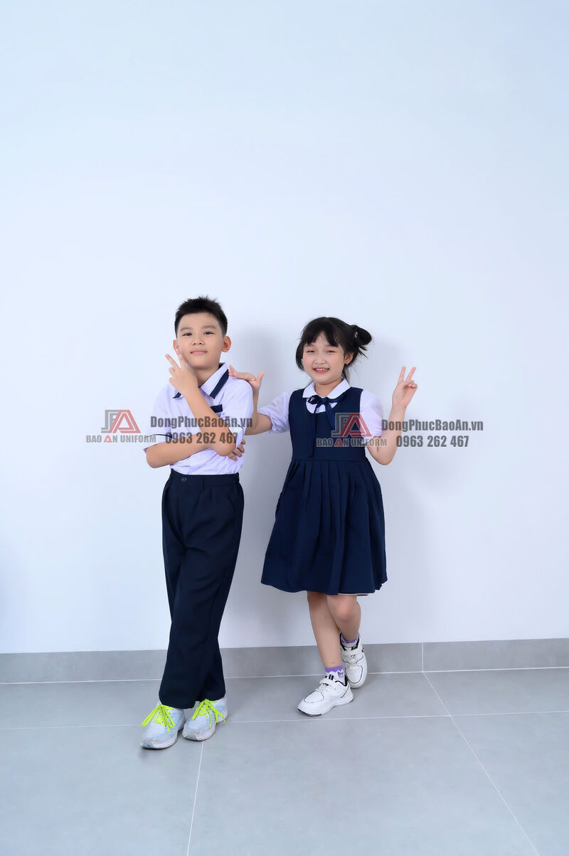 đồng phục học sinh tiểu học