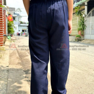 thiết kế phía sau quần tây học sinh