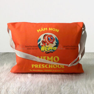 bộ chăn gối cho bé đi học
