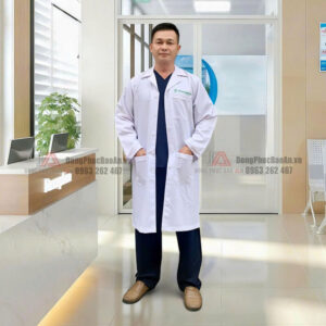 may thêu áo blouse theo yêu cầu