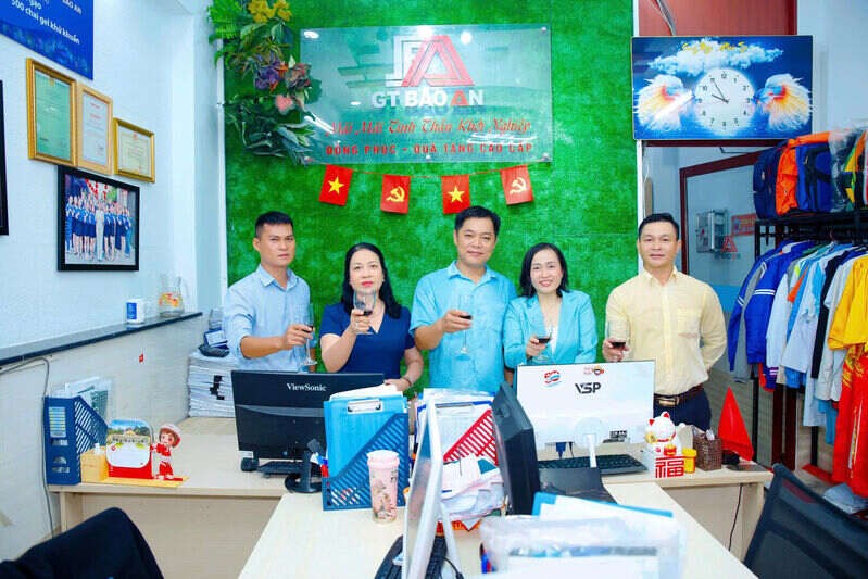 cam kết với khách hàng